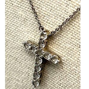 925 Sterling Silver Cross Necklace With Rhinestones.  A63